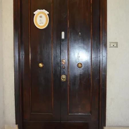 Apartment Casa Flora Rome